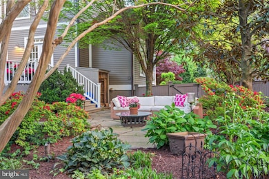 509 Lloyds Ln, Alexandria, VA 22302 - photo 5