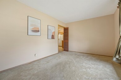 3919 SE Silver Lake View, Bartlesville, OK 74006 - photo 4