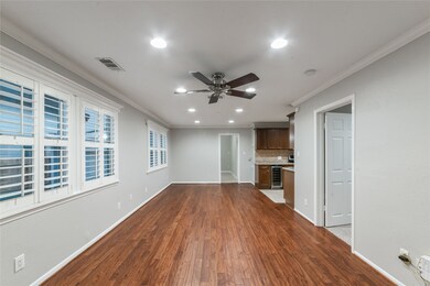 402 E 27th St, Houston, TX 77008 - photo 5