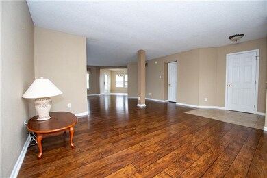 10215 Lothbury Cir, Fishers, IN 46037 - photo 2