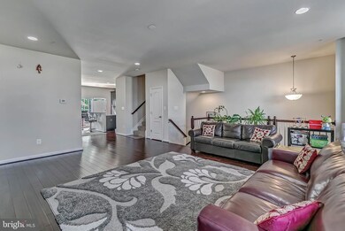 8583 Crooked Tree Ln, Laurel, MD 20724 - photo 5