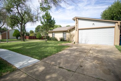 24426 Running Iron Dr, Hockley, TX 77447 - photo 2
