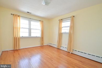 3035 Hazelton St, Falls Church, VA 22044 - photo 3