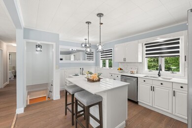 48 Meetinghouse Rd, MerriMacK, NH 03054 - photo 6