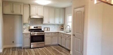 8431 Wetherby Ln, Houston, TX 77075 - photo 2