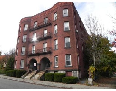 66 Chatham St, Worcester, MA 01609 - photo 2