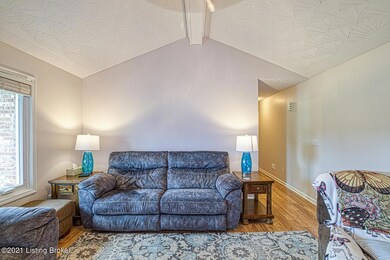 145 Burlwood Cir, Mount Washington, KY 40047 - photo 7