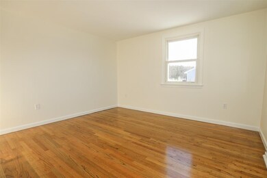 38 Edmond Dr, Nashua, NH 03063 - photo 4