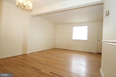 11715 Rosearbor Ct, Germantown, MD 20876 - photo 5