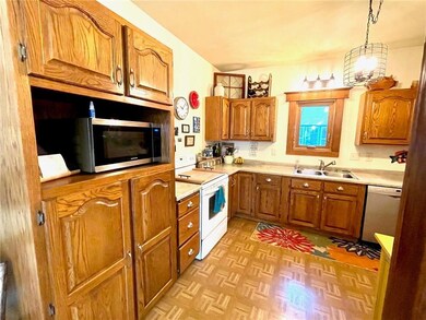 521 13th St SE, Menomonie, WI 54751 - photo 6