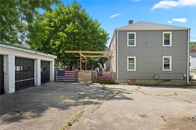 250 Lowden St, Pawtucket, RI 02860 - photo 5