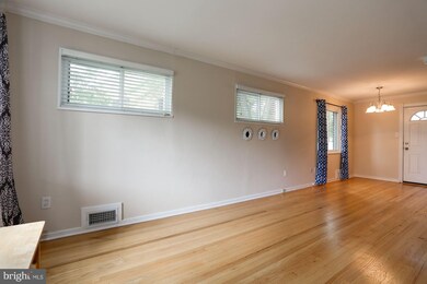 2220 Dartmouth Dr, Alexandria, VA 22307 - photo 7