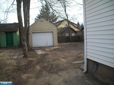 1206 E 14th St, Hibbing, MN 55746 - photo 3