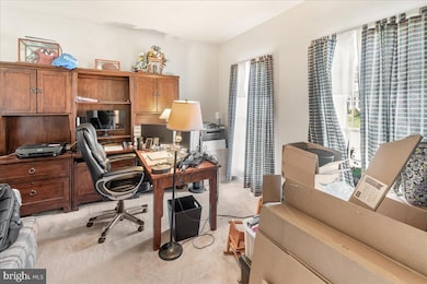 13563 Pulaski Dr, Hagerstown, MD 21742 - photo 5