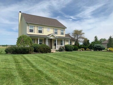 18556 Commercial Point Rd, Circleville, OH 43113 - photo 2