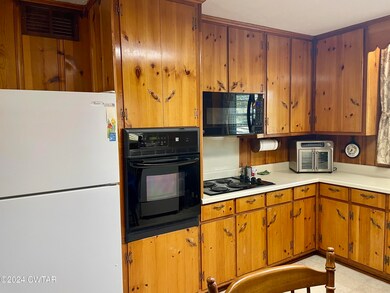 527 US Hwy - Kitchen 2