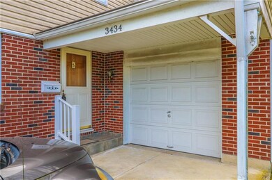 3434 Thomas Cir, Whitehall, PA 18052 - photo 2