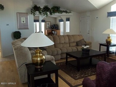 Spacious Livingroom