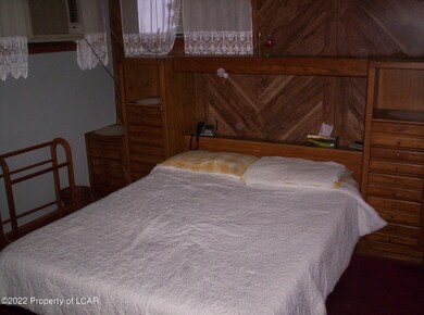 9 Laurel Dr, Dallas, PA 18612 - photo 6