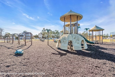 200 Gladstone St, Toms River, NJ 08757 - photo 5