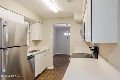 006-photo-kitchen-10475504