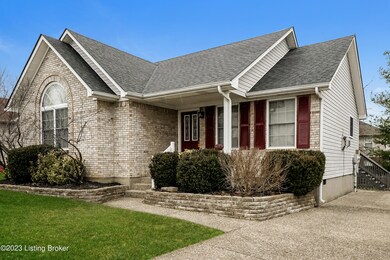 156 Aulbern Dr W, Mount Washington, KY 40047 - photo 2