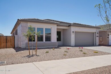 3-web-or-mls-E Saddle Way-2405-003