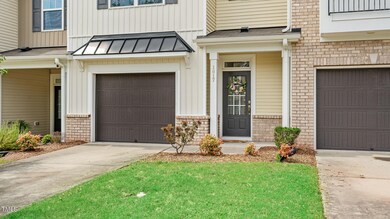 2-web-or-mls-1017-historic-circle-036