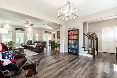 1313 Hollander Ct, O'Fallon, IL 62269 - photo 5