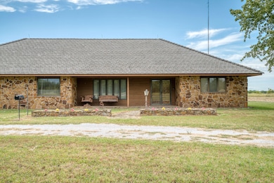 9245 Us-177, Braman, OK 74632 - photo 6