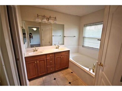 Master Bath/Spa.