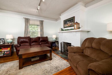 1459 Hamlet St-3