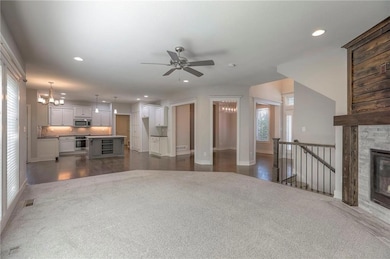 1305 NE Goshen Dr, Lee's Summit, MO 64064 - photo 7