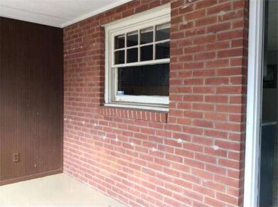 1214 Berkshire Ave, Indian Orchard, MA 01151 - photo 4