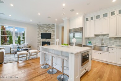 8 N Sound Beach Ave unit 3, Riverside, CT 06878 - photo 4