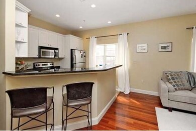188 Summer St unit 7, Weymouth, MA 02188 - photo 2