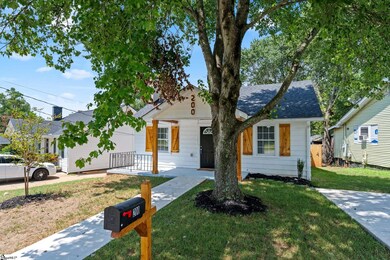 200 Mcdaniel Ave, Greer, SC 29651 - photo 3