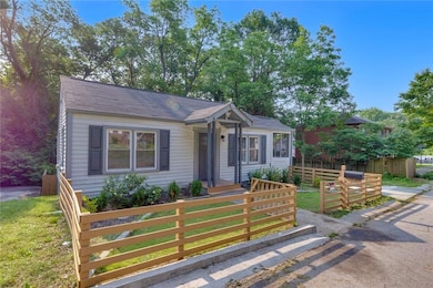 845 Oak St NW, Atlanta, GA 30318 - photo 2