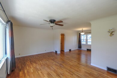 7936 N. 40th-4