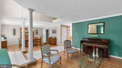 5371 Dunteachin Dr, Ellicott City, MD 21043 - photo 4