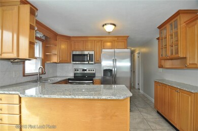 164 Partition St, Warwick, RI 02888 - photo 4