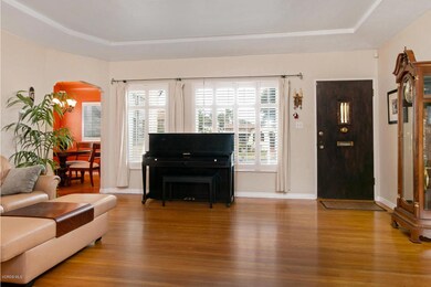 506 San Clemente St-005-13-Living Room-M