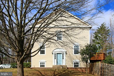 5712 Mason Bluff Dr, Burke, VA 22015 - photo 3