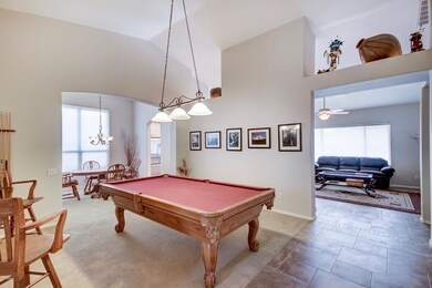 9309 E Menlo St-18