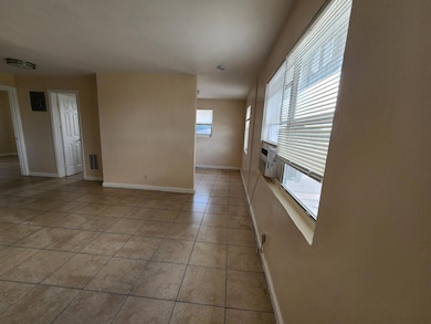 1025 13th St unit 10, West Palm Beach, FL 33401 - photo 2