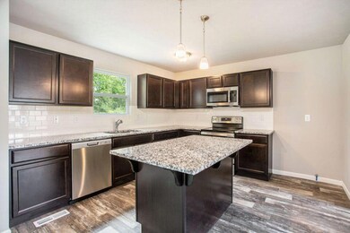 TWO059-i2080-Kitchen