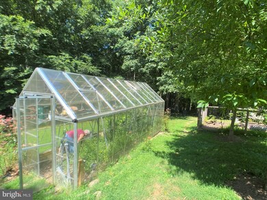 8104 Flossie Ln, Clifton, VA 20124 - photo 4