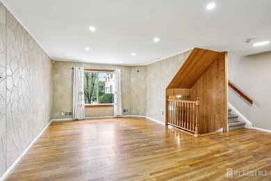 306 Holly Dr unit 306, Perth Amboy, NJ 08861 - photo 6