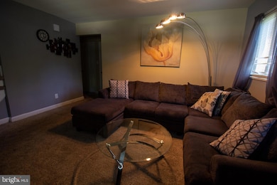 3904 Hemlock Place, Temple Hills, MD 20748 - photo 3