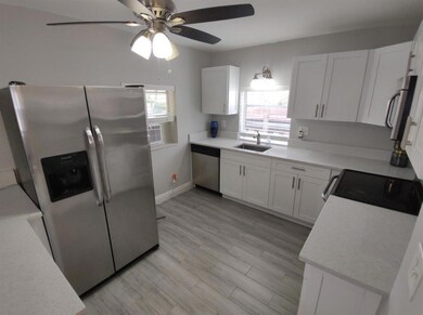 519 31st St unit Back House, West Palm Beach, FL 33407 - photo 6